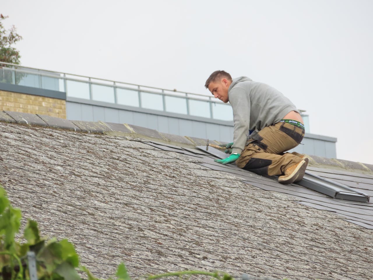 Benefits of Shingle Replacement for Your Home and How to Prepare for The Winter